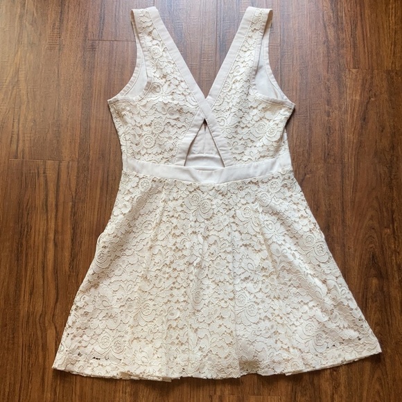 Free People lucky in love lace dress in shell size small - Picture 8 of 11